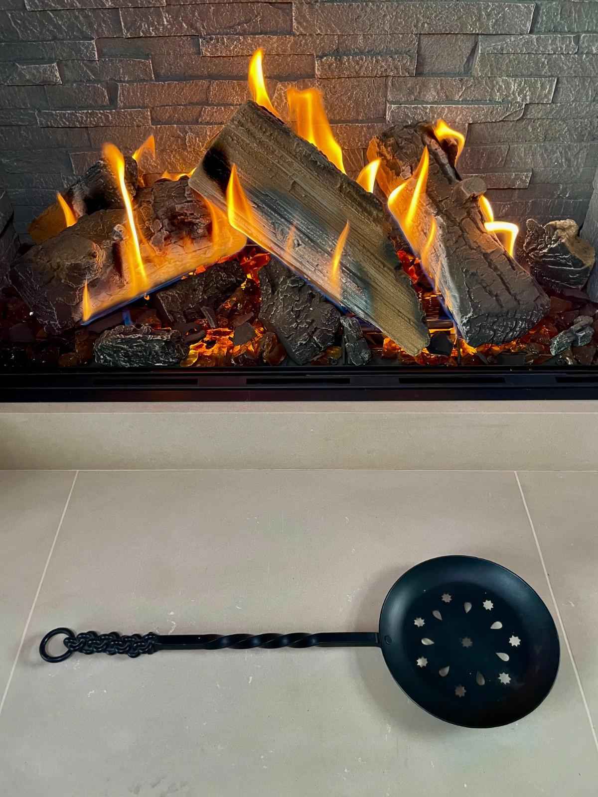 Wrought Iron Chestnut Roaster Pan – Long Handle Open Fire / Wood Burner