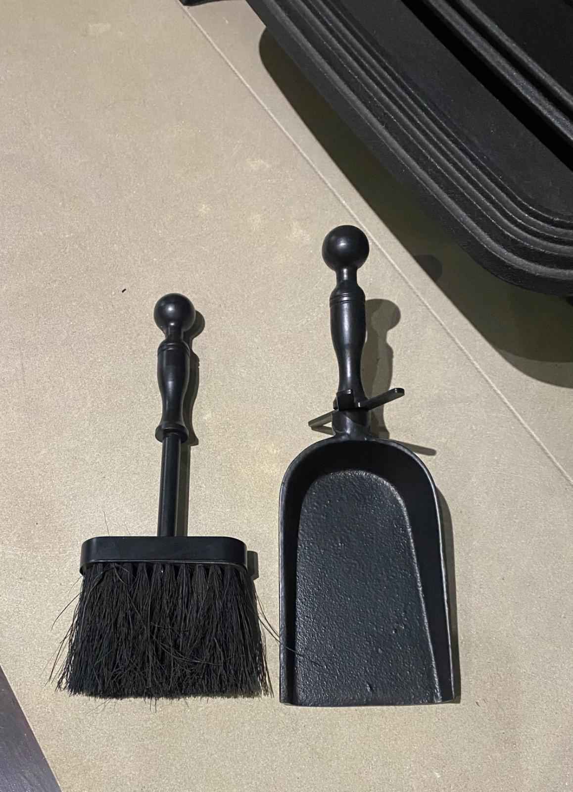Modern Black Fireplace Ash Cleaning Set | Durable Cast Iron Shovel & Brush Heart